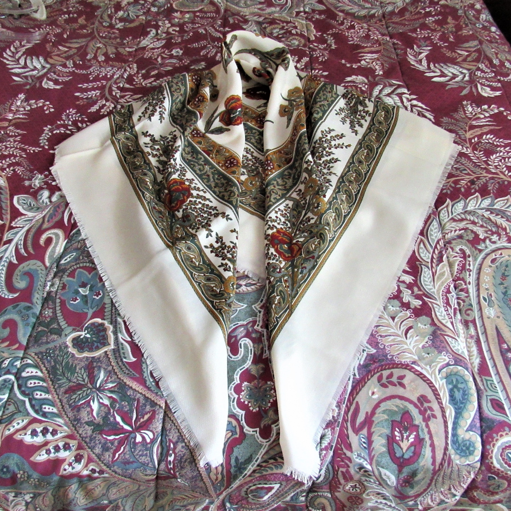 Woman Unworn Square Scarf Kerchief 46 X 46